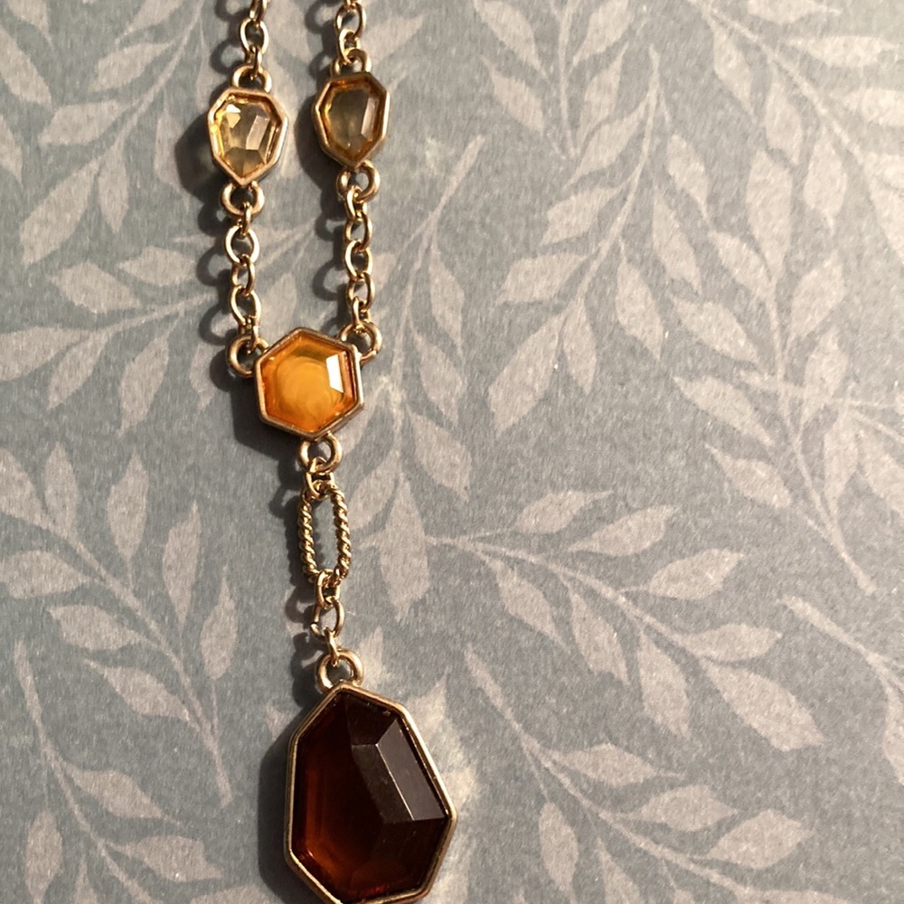 Avon Necklace View 2